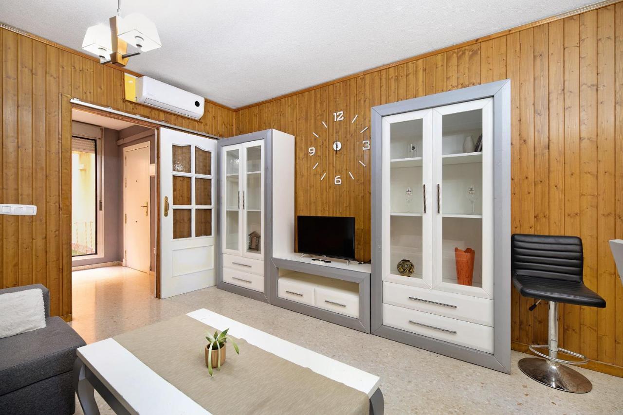 Las Bodegas Apartment เฮเรซ เด ลาฟรอนเตรา ภายนอก รูปภาพ