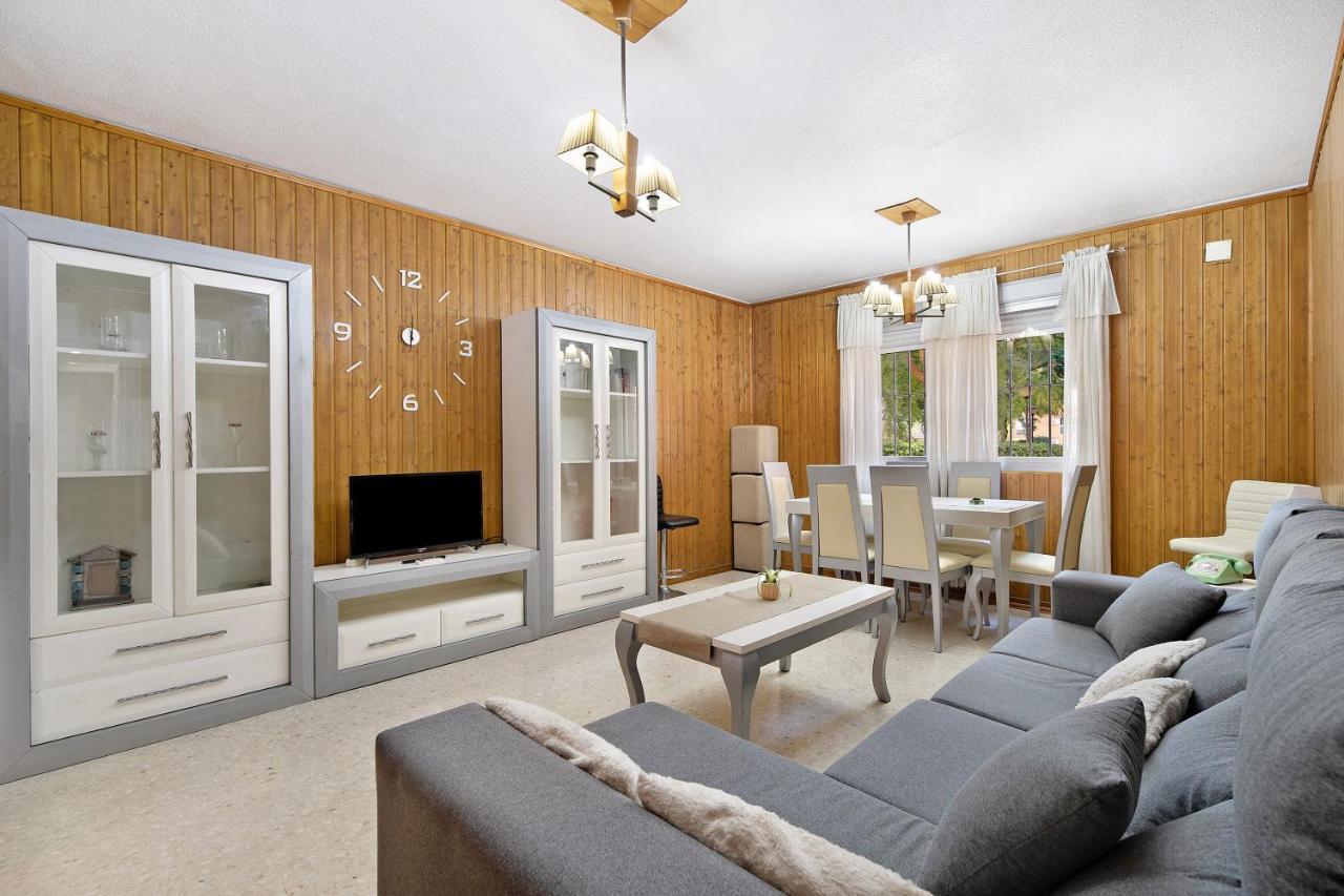Las Bodegas Apartment เฮเรซ เด ลาฟรอนเตรา ภายนอก รูปภาพ