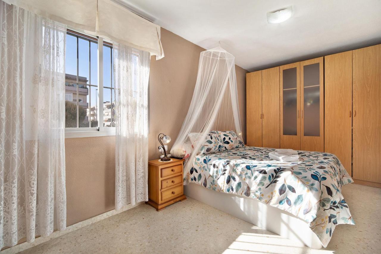 Las Bodegas Apartment เฮเรซ เด ลาฟรอนเตรา ภายนอก รูปภาพ